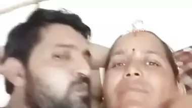 Mature aunty hugging topless big boobs viral show