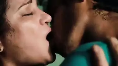 Guy enjoys desi aunty sex with his horny aunt