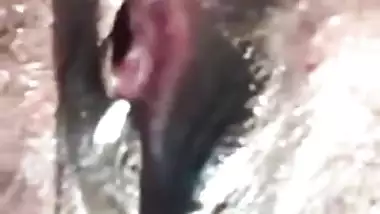 MMS clip of Desi guy who fucks curvy stepsister's XXX opening outdoors