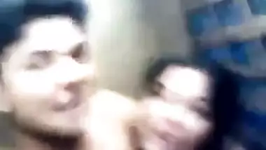 Desi girl never tried to fuck on camera but XXX man talked her