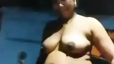 Village wife stripping clothes and naked masturbation