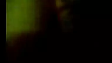 Fingering cunt of mature aunty