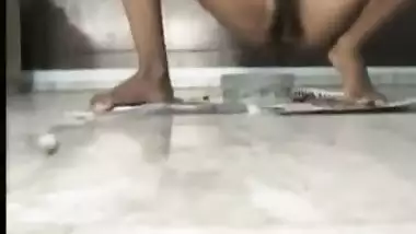 1 hairy 1 shaven Indian girls enjoy pissing together 