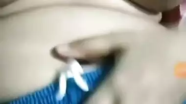 Desi Girl Showing Her Boobs