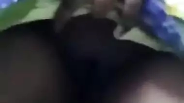 Desi diva finds out that exposing XXX tits on camera is a cool activity