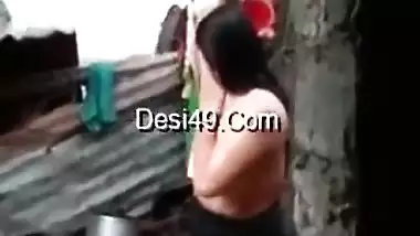 Today Exclusive- Boudi Outdoor Bathing Record In