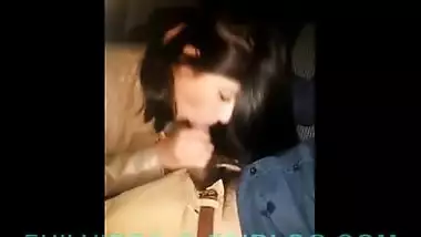 Hardcore oral sex with Delhi girl outdoor in car