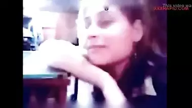 Finger Fucking Pakistani Teen Girl’s Sexy Pussy