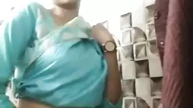 Tall Punjabi girl showing her naked pussy on cam