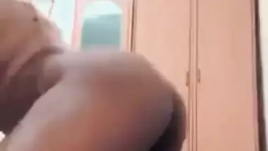 Horny girl dance nude show and fingering videos