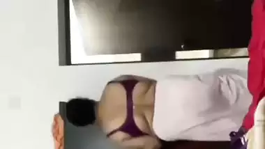 Naked mom after bath dress change caught viral MMS