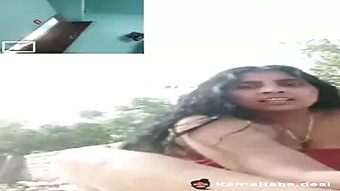Desi milf video calls while bath in desi outdoor sex video