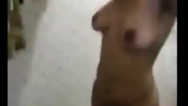 Woman has sex tits to expose in the XXX shower cabin and before mirror