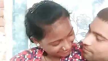 Tribal Bihari girl romance with lover on cam