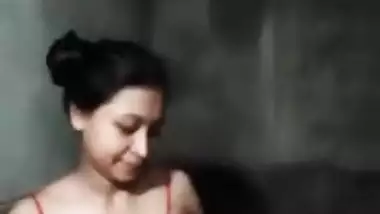 Desi cute bhabi ready for bath
