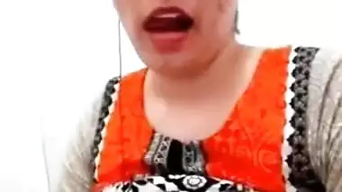 Today Exclusive -paki Bhabhi Shows Her Boobs And Pussy To Lover On Vc Part 1