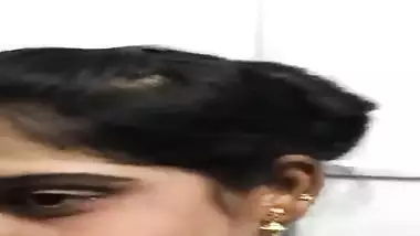 Guy asks Indian woman to show her XXX boobies and she pulls clothes up