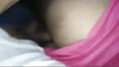Hindi guy captures on cam how he fucks XXX pussy of Desi Bhabhi
