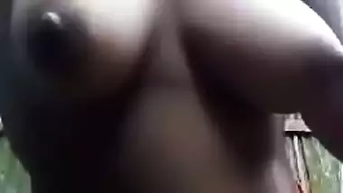 Bengali village Desi XXX wife shows her nude body on selfie cam outdoors