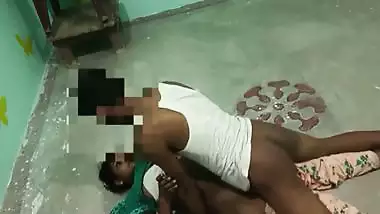 Indian labour lady fucking landlord in paid sex video