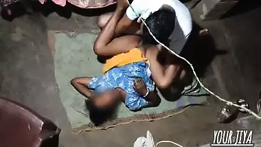 Indian girl has sex with her boyfriend