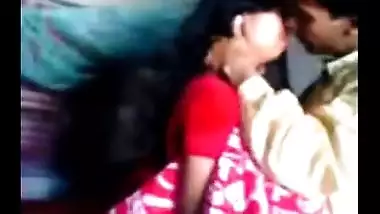 Porn video of an amateur couple enjoying a romantic private time together