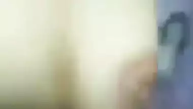 Desi coed decides to start XXX business and make MMS video with man