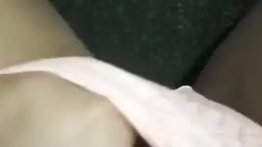 Horny LANKAN girl Pussy rubbing With moaning And Orgasm