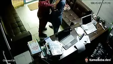 Muslim shop owner fucks his servant in Pakistani sex video