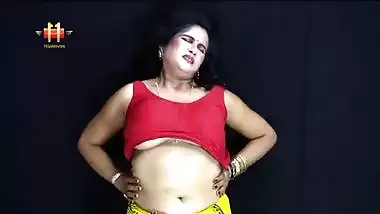 Famous Desi porn diva reveals her curvy XXX body in fashion shoot